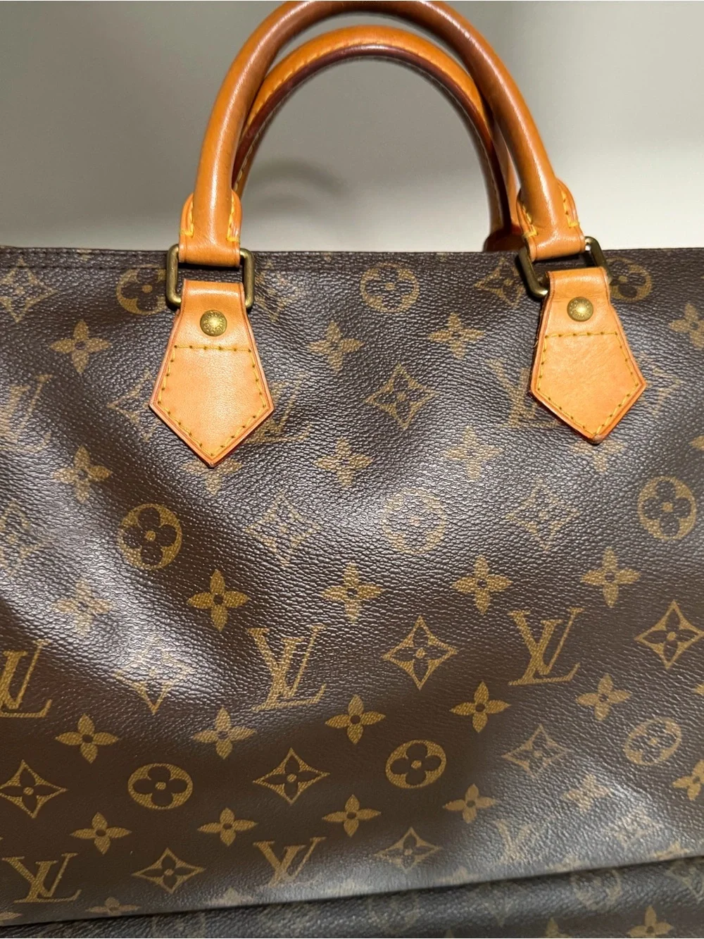 Louis Vuitton Speedy 30 with COA and LV Dusty